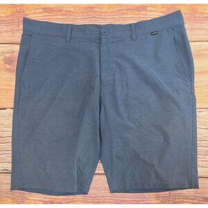 Travis Mathew Men's Flat Front Shorts in Blue